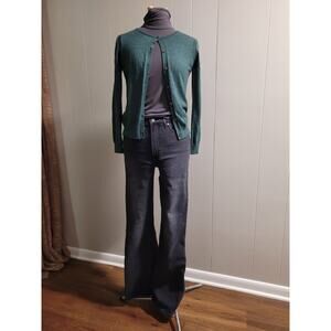 GAP - 100% Merino Wool Women's XS Green Cardigan